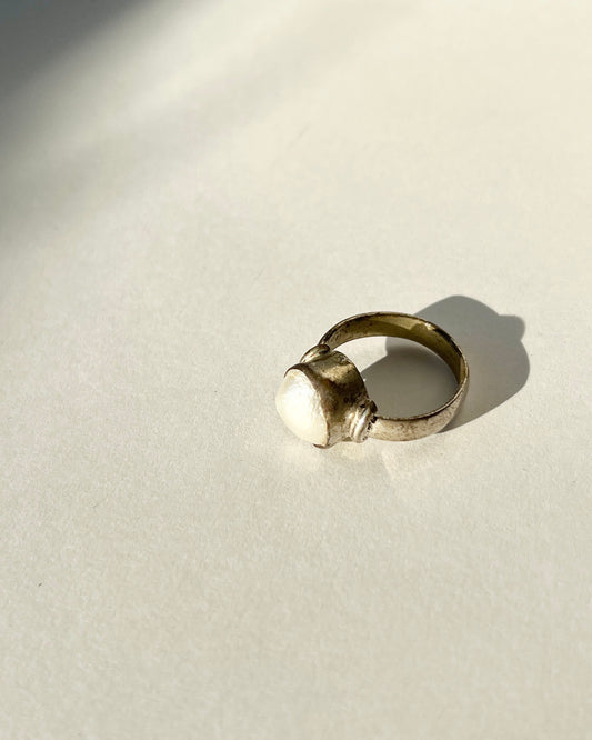 pearl tarnished silver ring