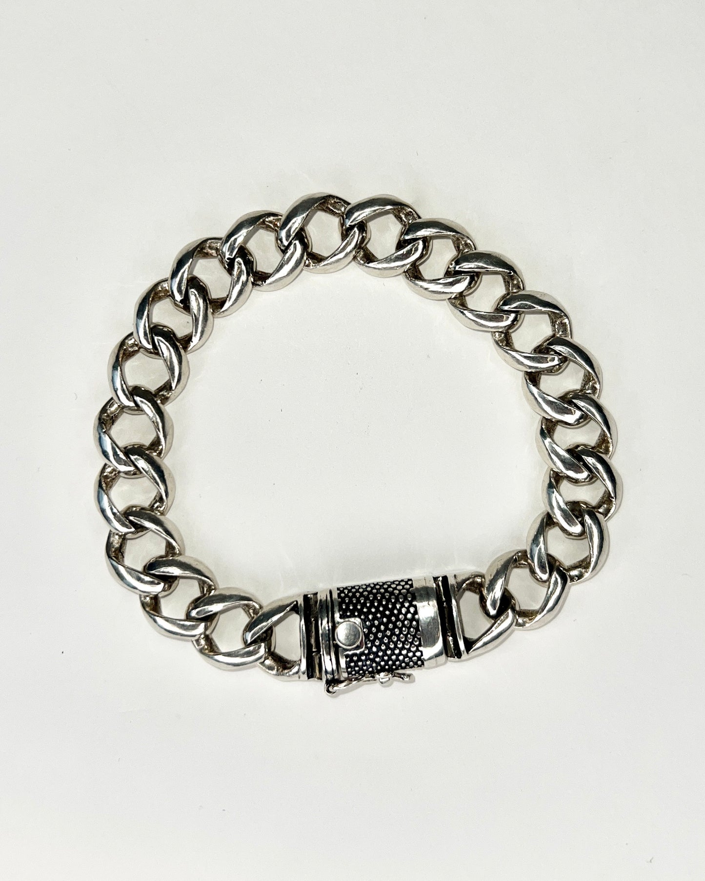 silver chain bracelet with cast clasp closure